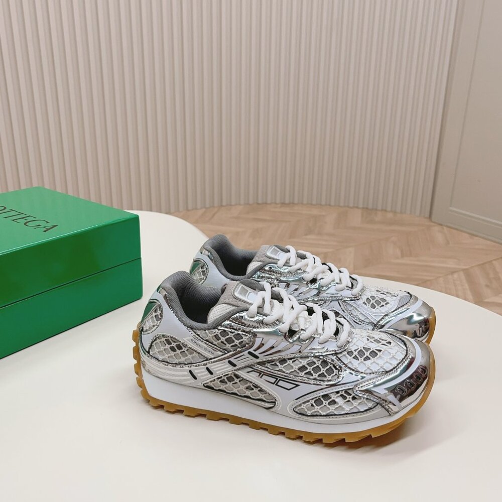 BOTTEGA VENETA Women's White and Silver Sneakers